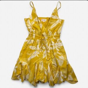L’Atiste By Amy Women’s Sleeveless Floral Romper Yellow Size Medium